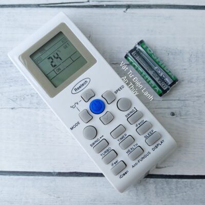 Remote Máy Lạnh REETECH Nút Nguồn Xanh Dương - Tặng Kèm Pin Hàng Hãng