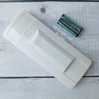 Remote Máy Lạnh PANASONIC Nút Vàng Mẫu Mới - Tặng Kèm Pin Hàng Hãng