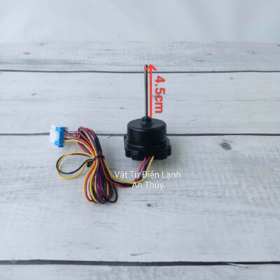 Quạt tủ lạnh LG 12V 4 dây 1A trục dài 4.5cm màu đen rắc cắm dẹp