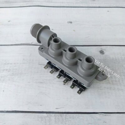 Van cấp nước máy giặt Panasonic 3 cổng 220V thẳng hàng thường