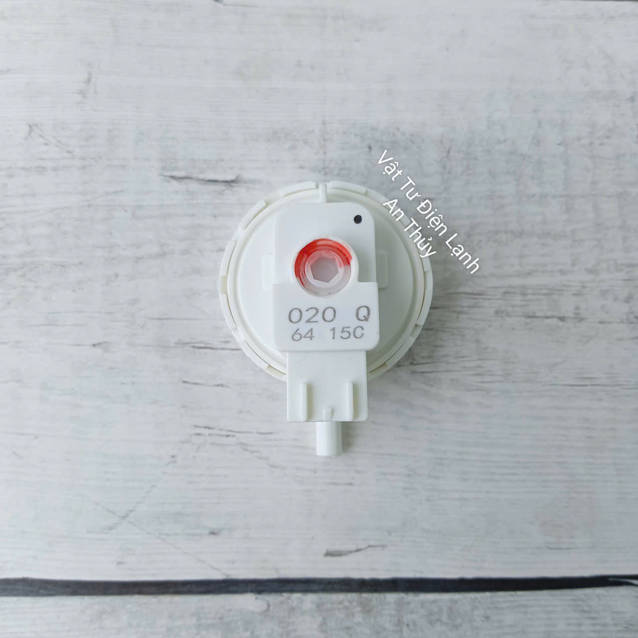 Phao máy giặt Sharp 2 chân đường kích 4.4cm Phao máy giặt Sharp 2 chân đường kích 4.4cm