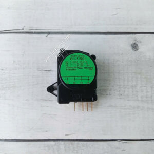 Đồng hồ Time tủ lạnh Toshiba màu đen