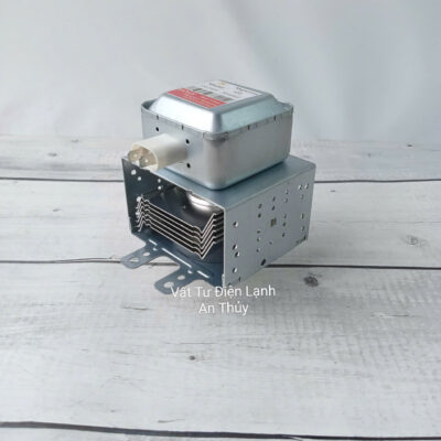 Đèn lò vi sóng chân rời - cùng hướng rắc cắm và hướng sóng ( 6 sóng ) 220V ( 623 )