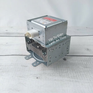 Đèn lò vi sóng chân rời - cùng hướng rắc cắm và hướng sóng ( 7 sóng ) 220V ( 623 )