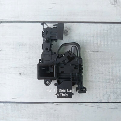 Công tắc khoá cửa máy giặt Samsung 3 chân 250V EG-380917.2