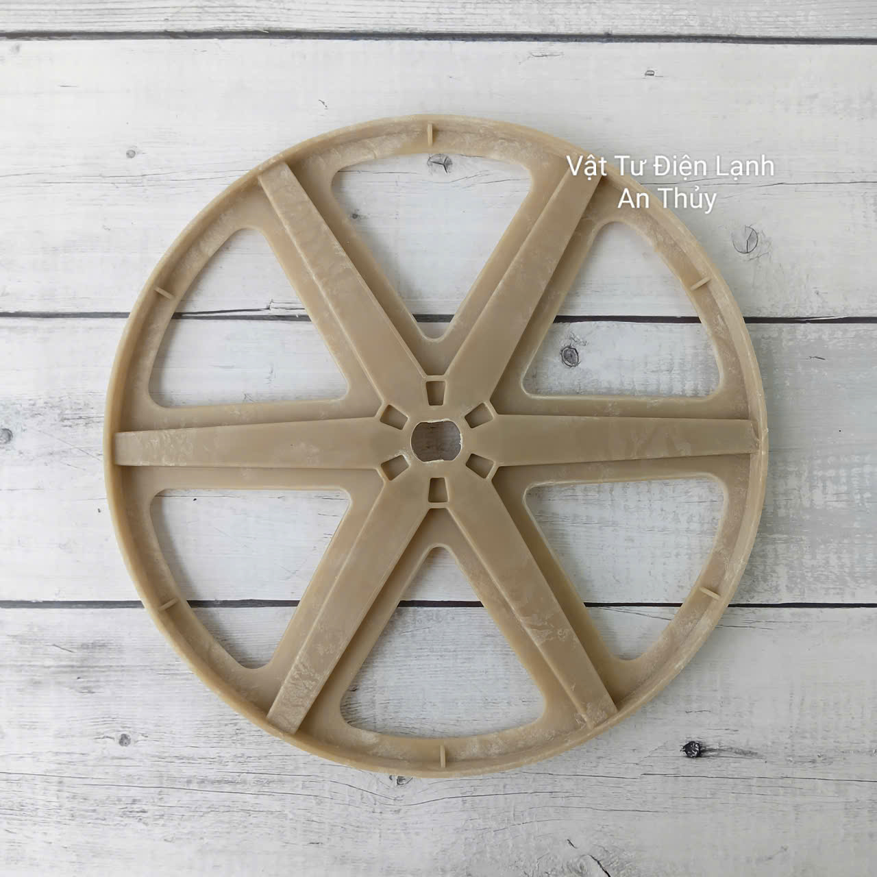 Buli máy giặt Samsung cửa ngang kích thước 30cm bằng nhựa Buli máy giặt Samsung cửa ngang kích thước 30cm bằng nhựa