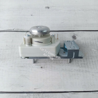 Đồng hồ lò vi sóng 4 chân không nướng 220V Model: TM30MU01E