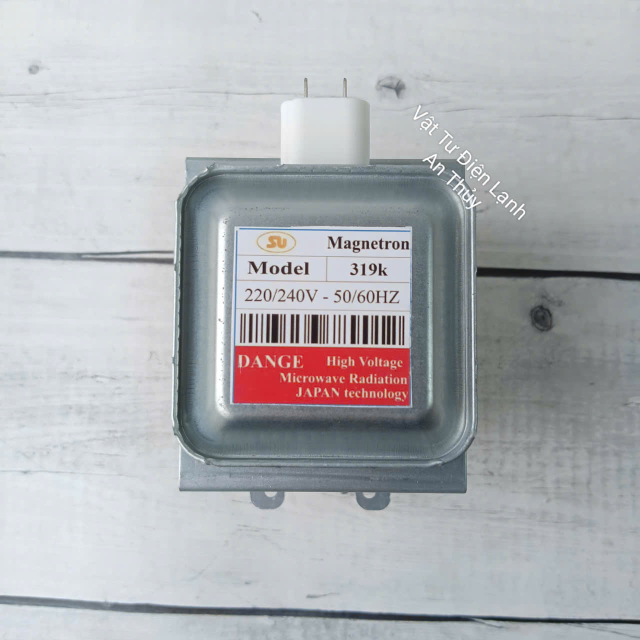 Đèn lò vi sóng chân rời - cùng hướng rắc cắm - khác hướng sóng ( 6 sóng ) 220V ( 319K ) Đèn lò vi sóng chân rời - cùng hướng rắc cắm - khác hướng sóng ( 6 sóng ) 220V ( 319K )