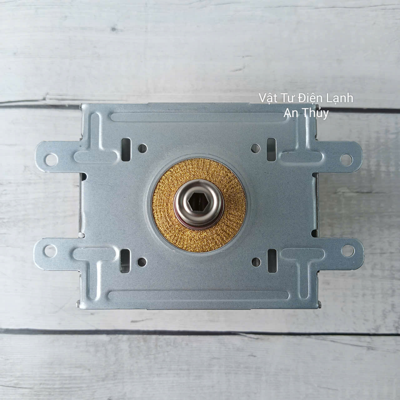 Đèn lò vi sóng chân rời - cùng hướng rắc cắm - khác hướng sóng ( 6 sóng ) 220V ( 319K ) Đèn lò vi sóng chân rời - cùng hướng rắc cắm - khác hướng sóng ( 6 sóng ) 220V ( 319K )