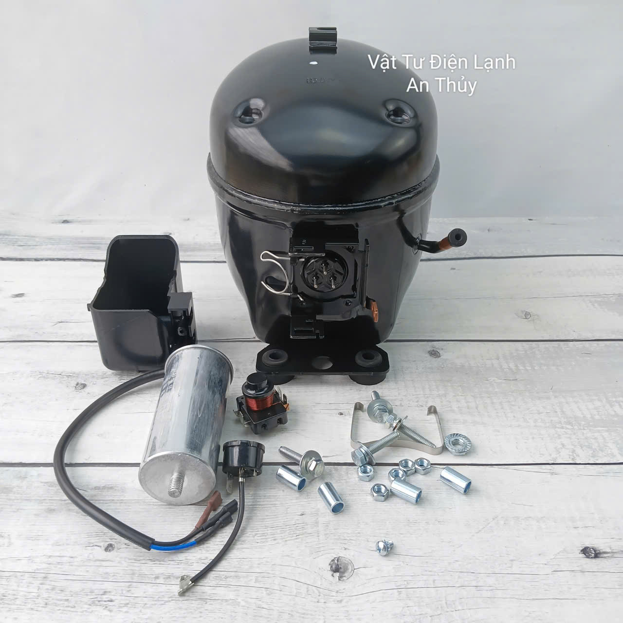 Block tủ lạnh tủ đông KK550WU1S từ 1000L đến 1500L - Gas R290 Block tủ lạnh tủ đông KK550WU1S từ 1000L đến 1500L - Gas R290